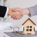 Home -to -house real estate consultant, sale and rent of villas and land in Alborz