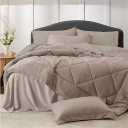 Maffei sleep goods store, production and sale of Shahneshin cushions and bedspreads in Borujerd
