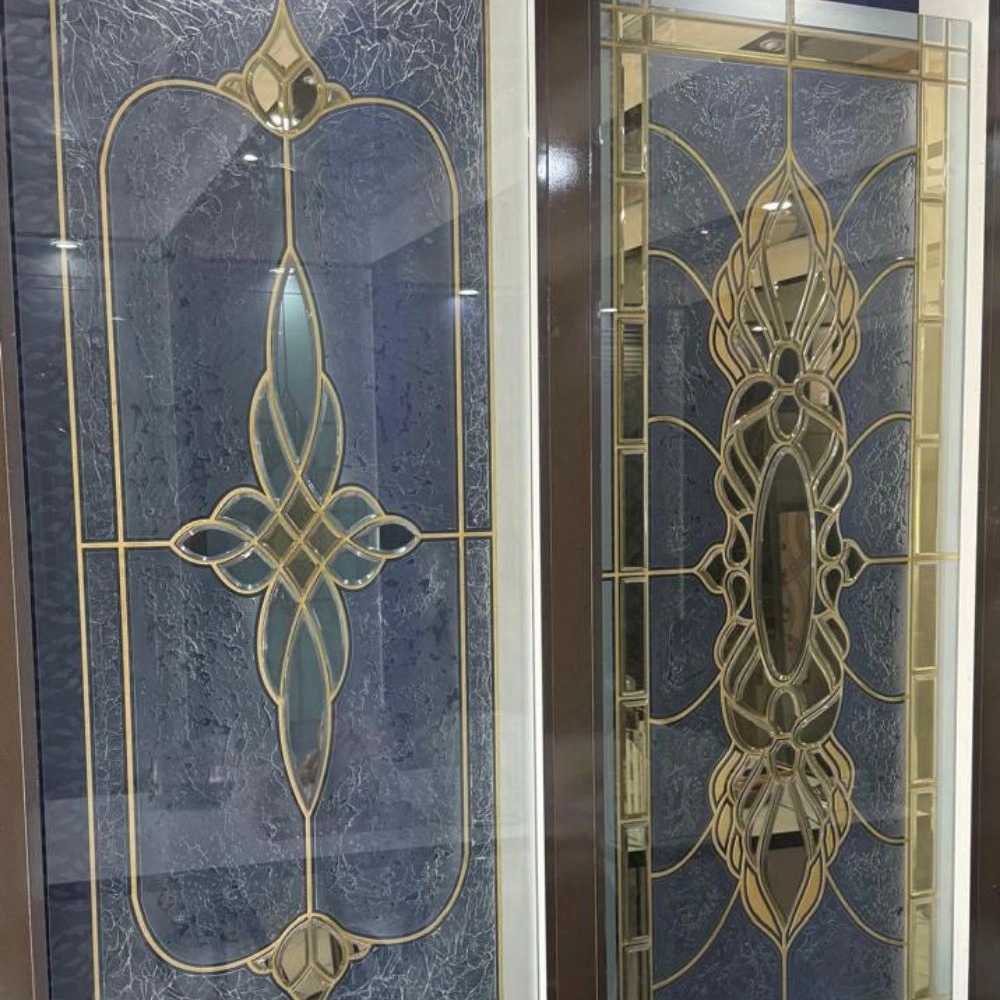 Design and Crystal Working on Glass