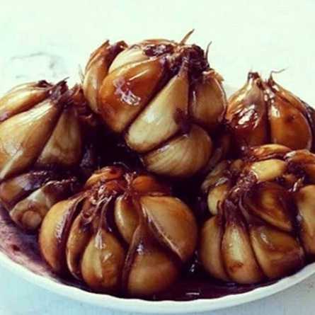 Pickled garlic
