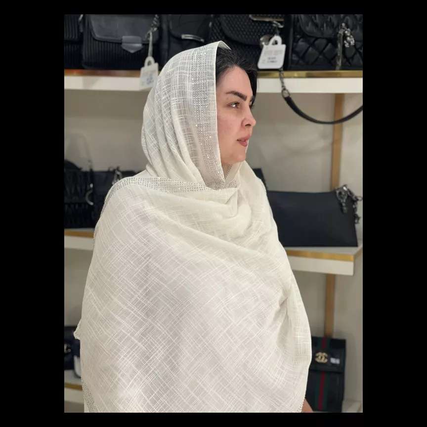 شال نخ دور نگین دار