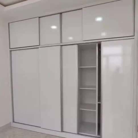 کابینت  و کمد دیواری کاج