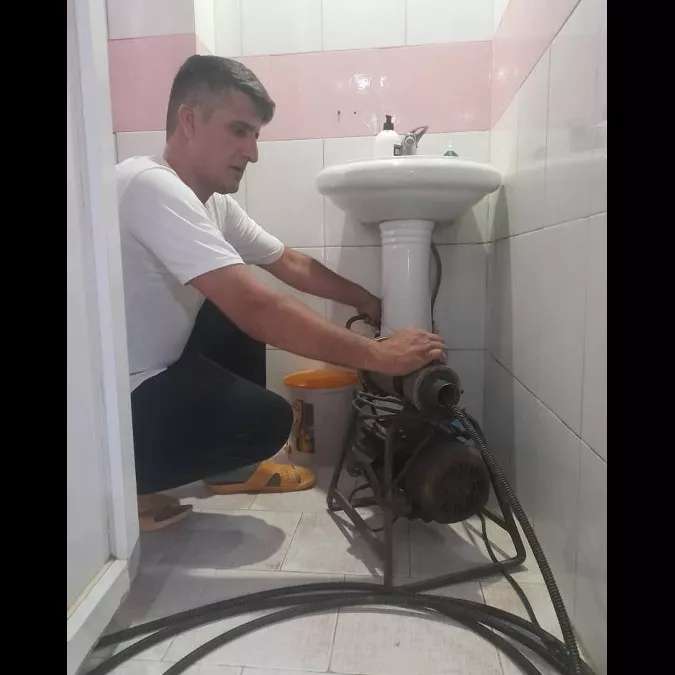 رفع گرفتگی بوی نامطبوع سرویس بهداشتی