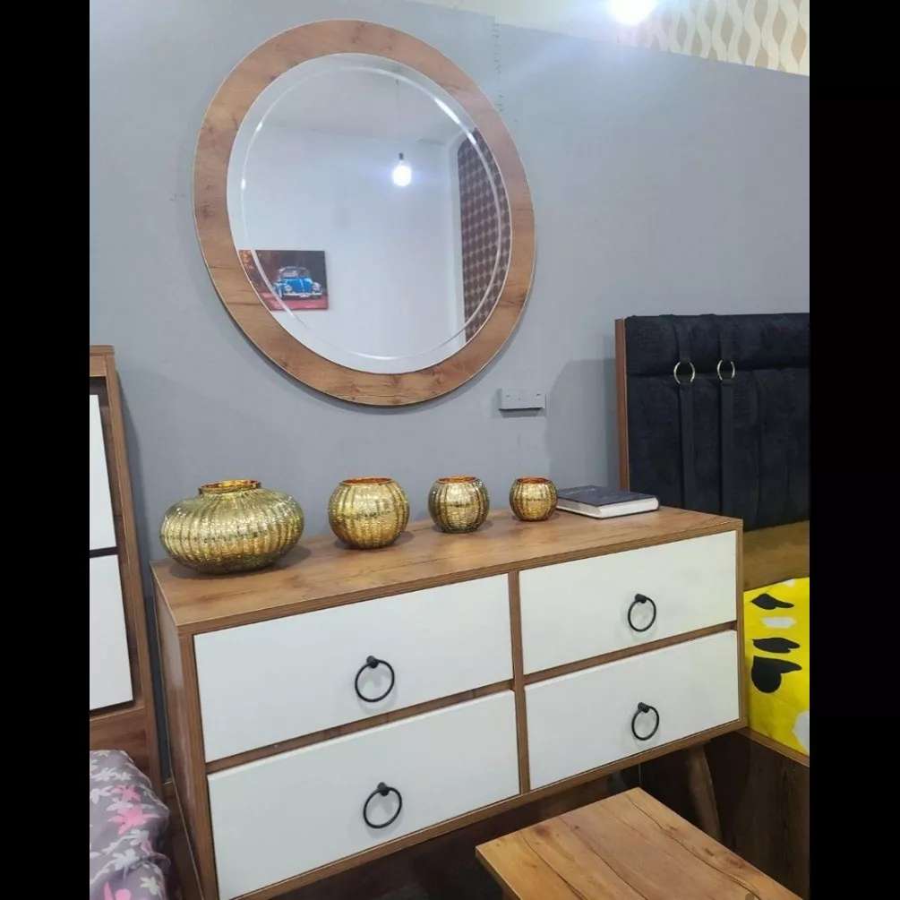 سرویس مدل کلاسیک(تخت بدون باکس زیر با قید چوب ساده هم ارائه میشود)