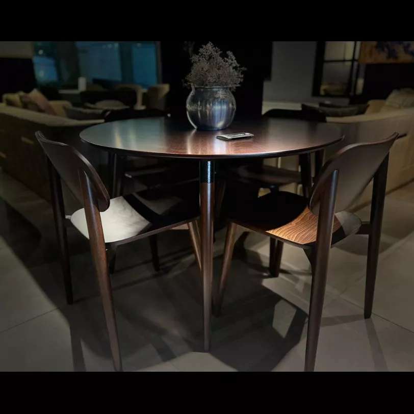 میز نهارخوری