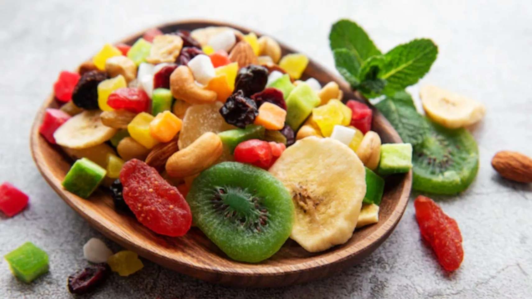 Chlorine-free dried fruits