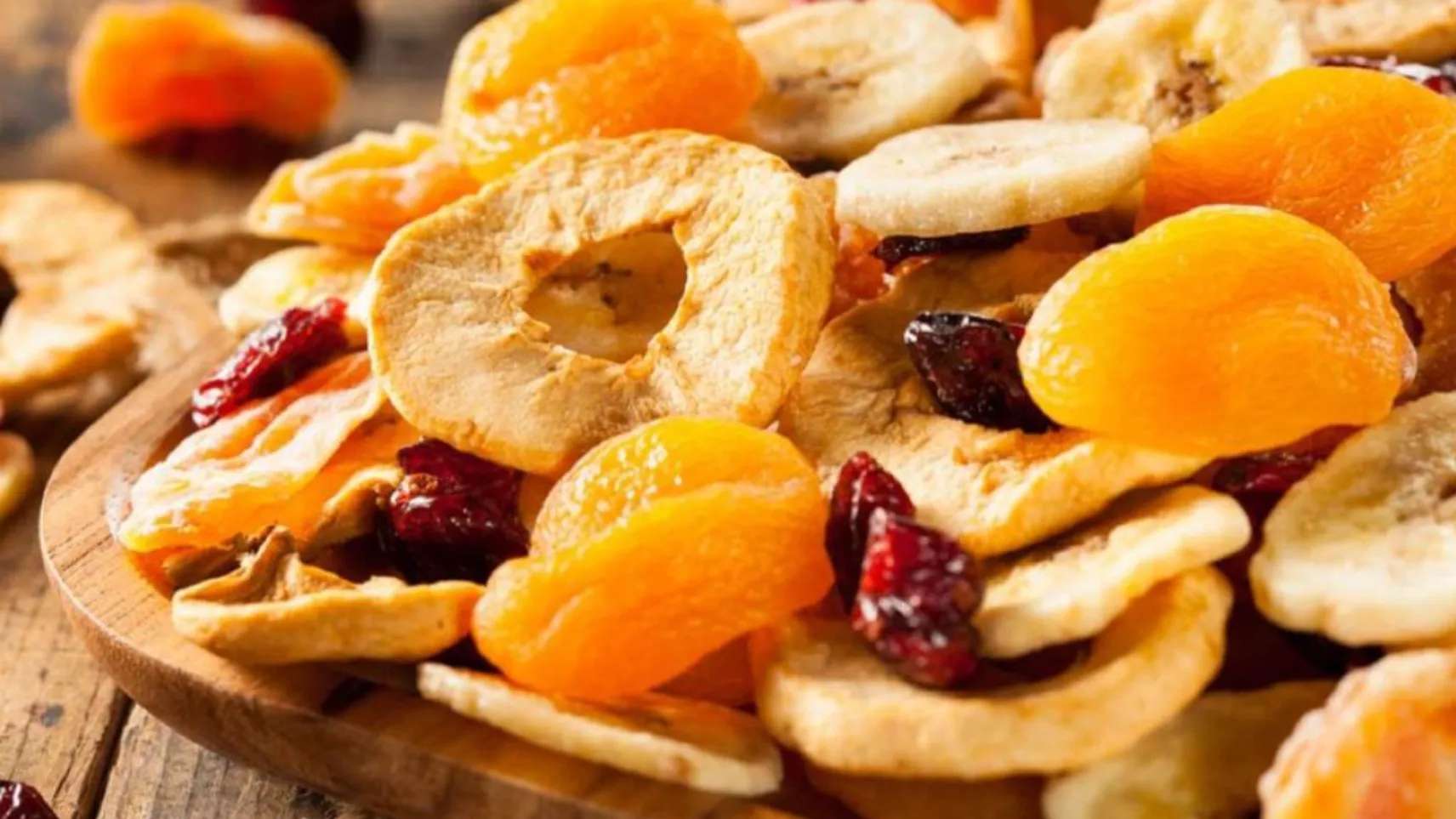 Chlorine-free dried fruits