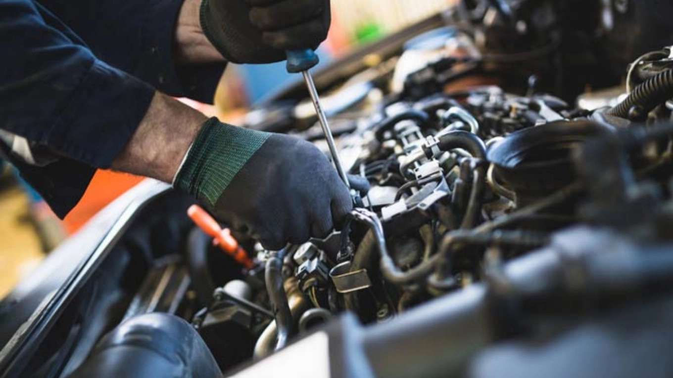 Specialized repairs and car assistance