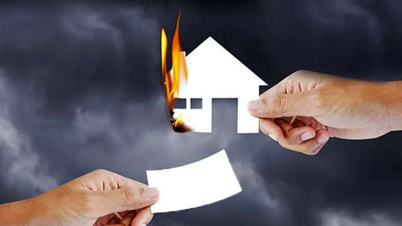 Iran Insurance Mustafa Momennejad
