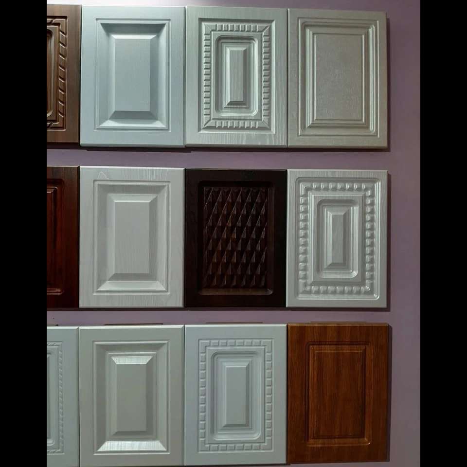 درب کابینت ممبران و نئوکلاسیک در طرح ها و رنگ های مختلف