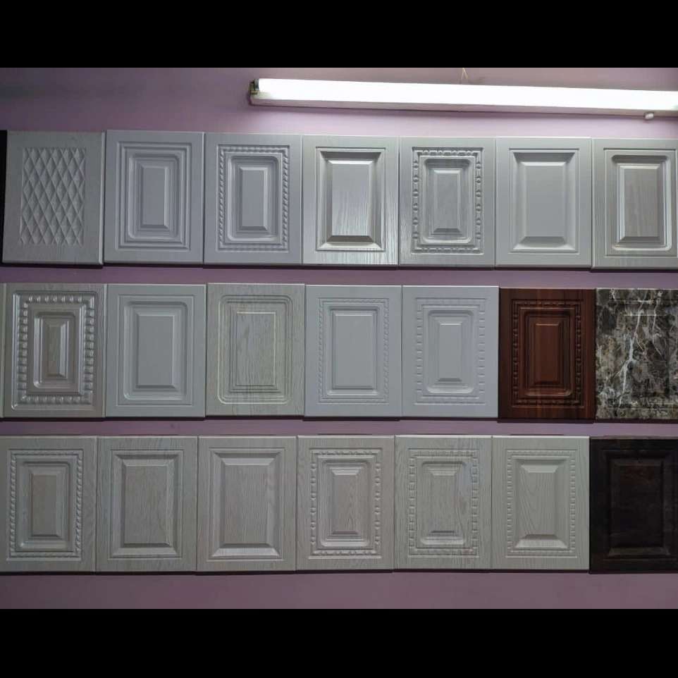 درب کابینت ممبران و نئوکلاسیک در طرح ها و رنگ های مختلف