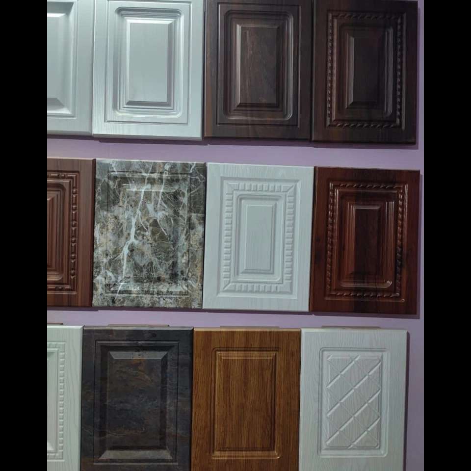 درب کابینت ممبران و نئوکلاسیک در طرح ها و رنگ های مختلف