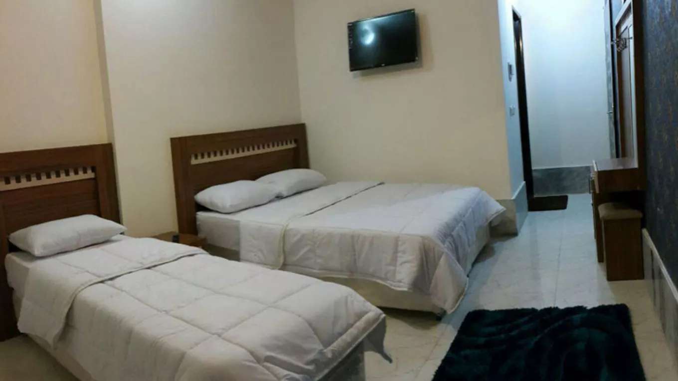 Farhang Apart Otel