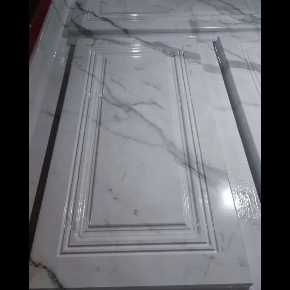 درب کابینت ممبران و نئوکلاسیک در طرح ها و رنگ های مختلف