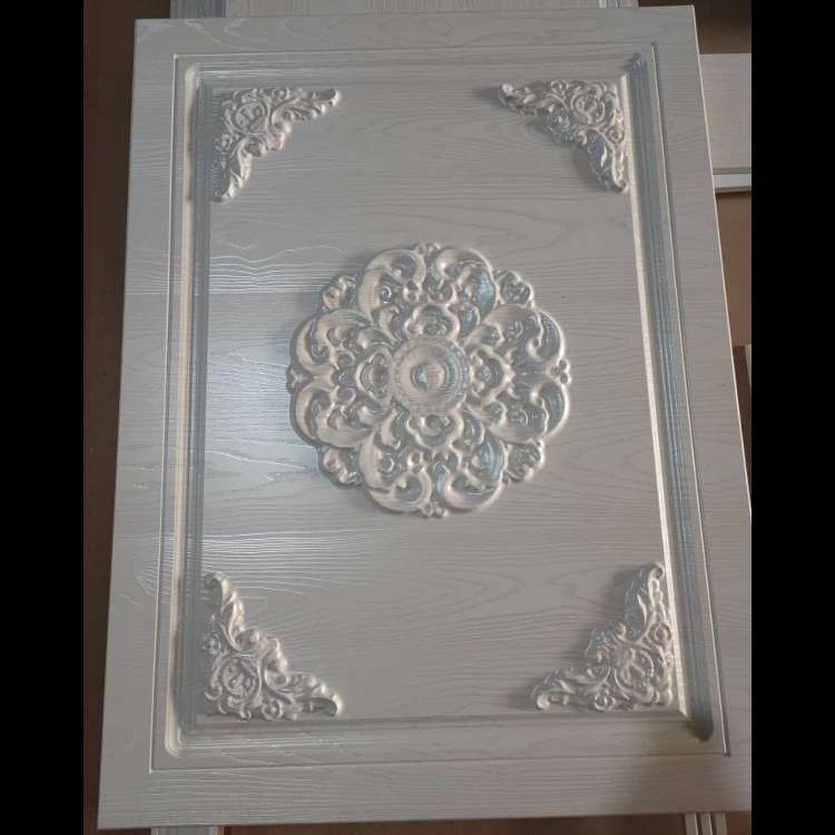 درب کابینت ممبران و نئوکلاسیک در طرح ها و رنگ های مختلف