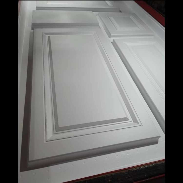 درب کابینت ممبران و نئوکلاسیک در طرح ها و رنگ های مختلف