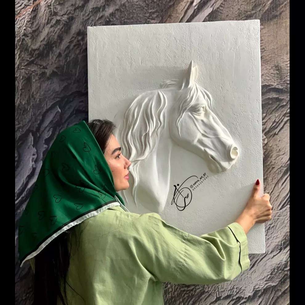 اجرا گچبری با حضور مدرس زهرا حسینی