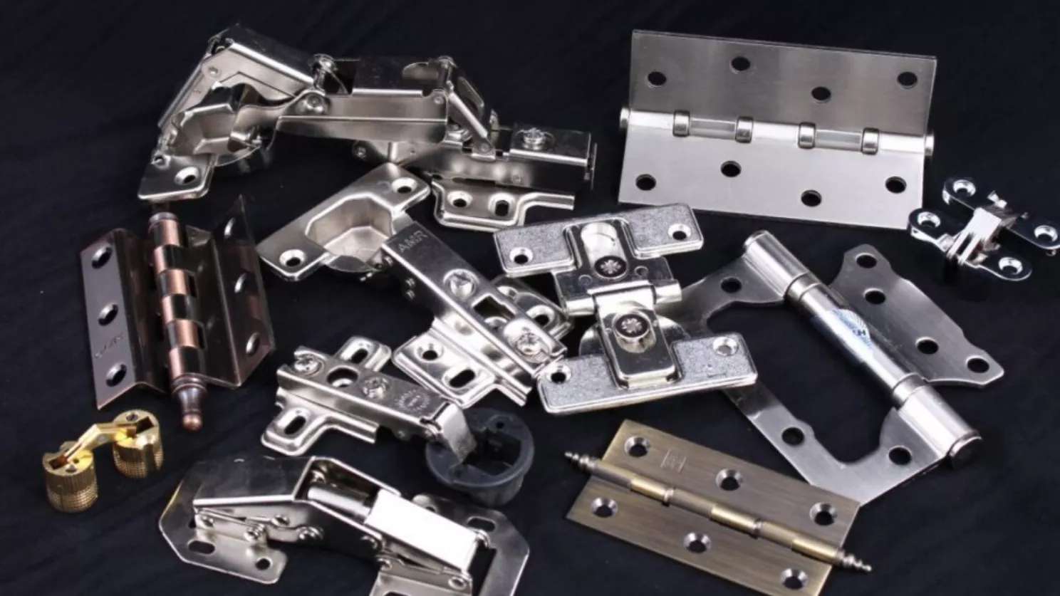 Asadi brothers furniture mechanism