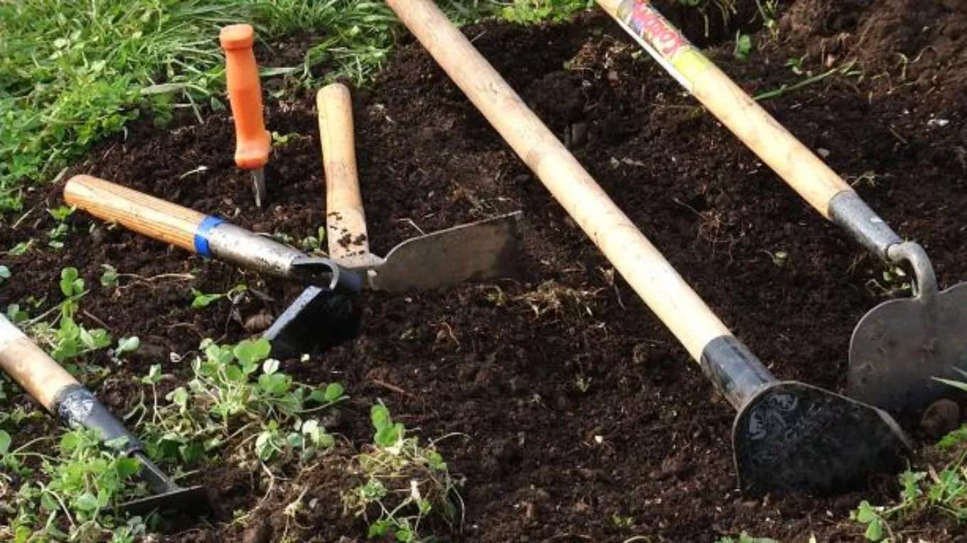 Hosseini agricultural tools