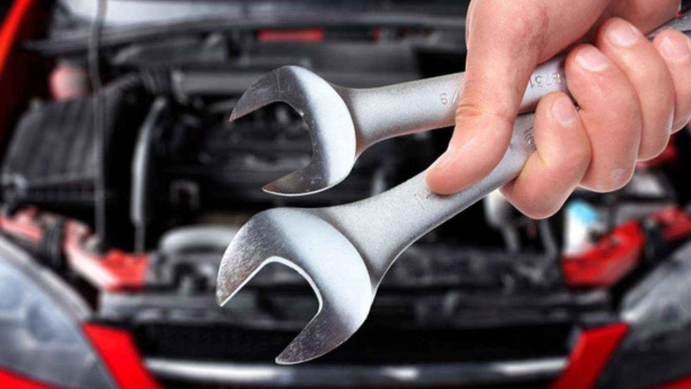 Specialized repairs and car assistance