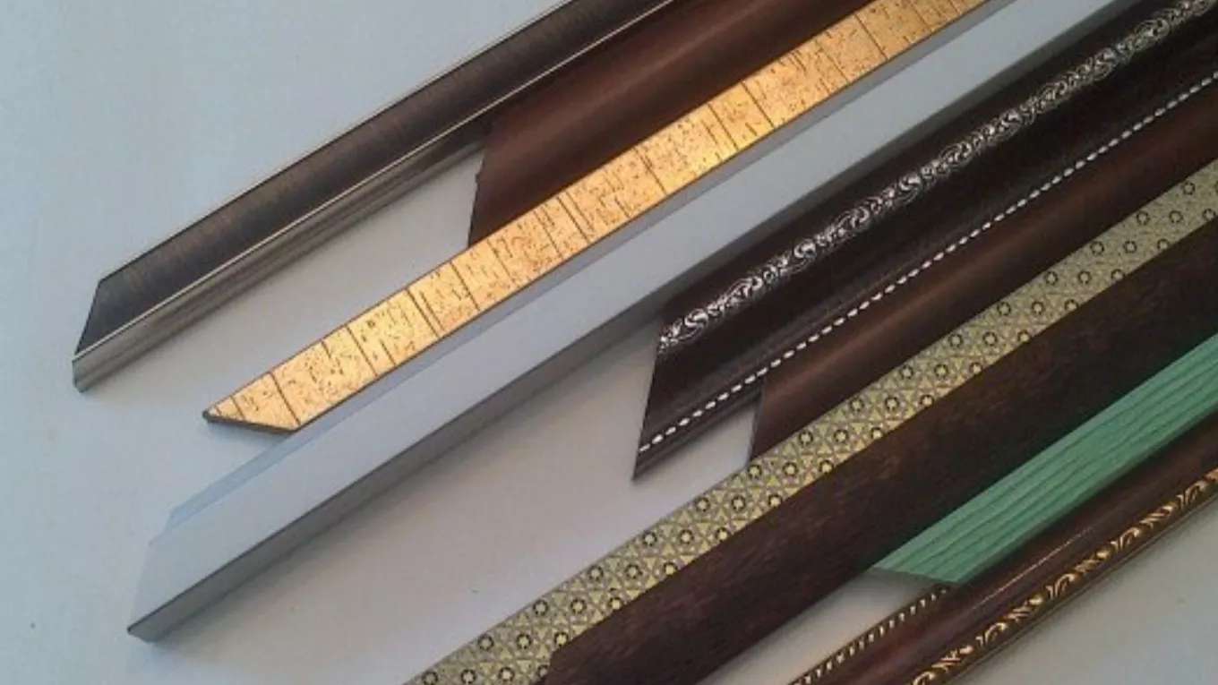 Frame profile and decorative accessories