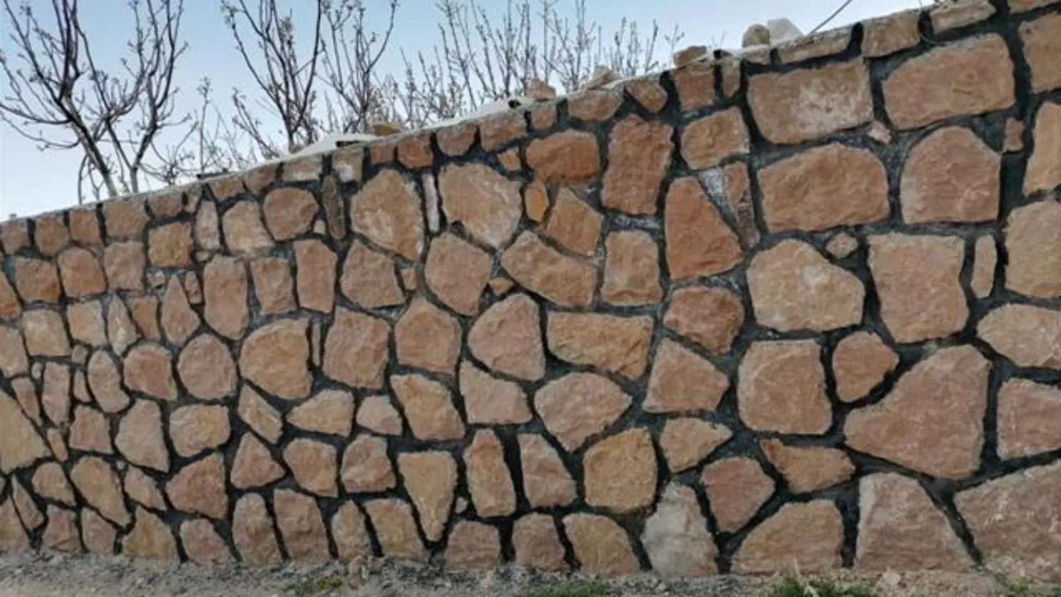 Sheet rubble stone
