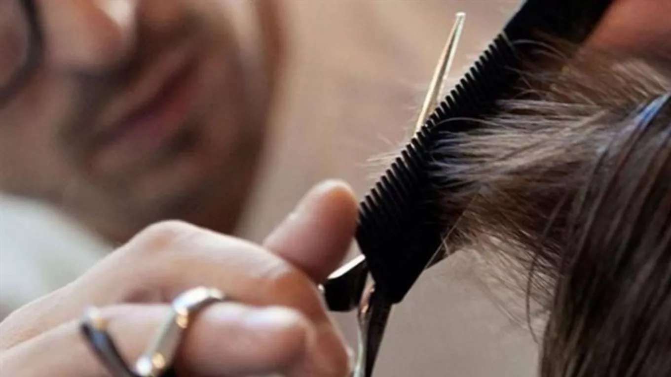 Pause barber shop