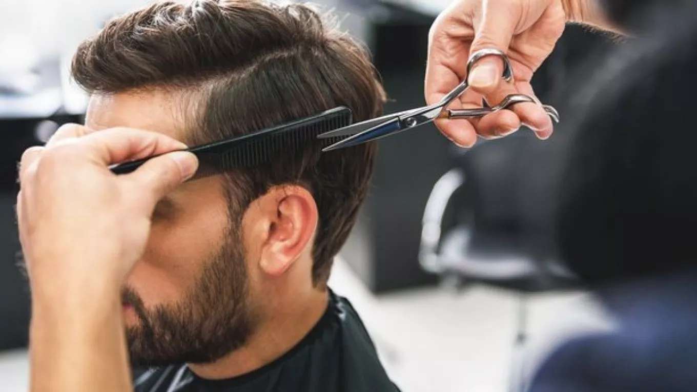 Pause barber shop