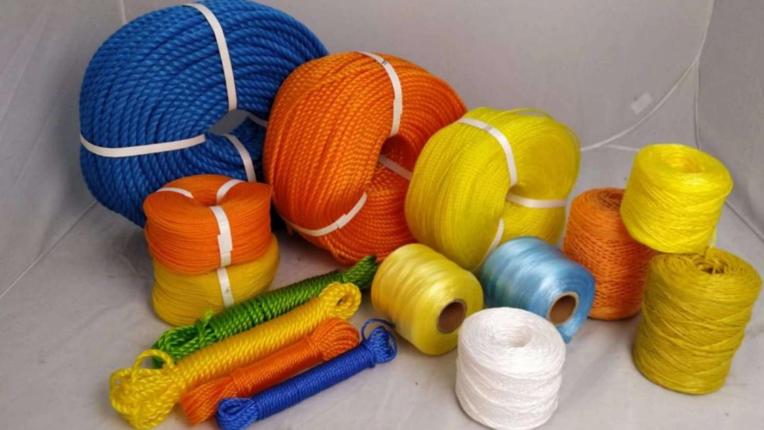 Candy threads and sea gifts