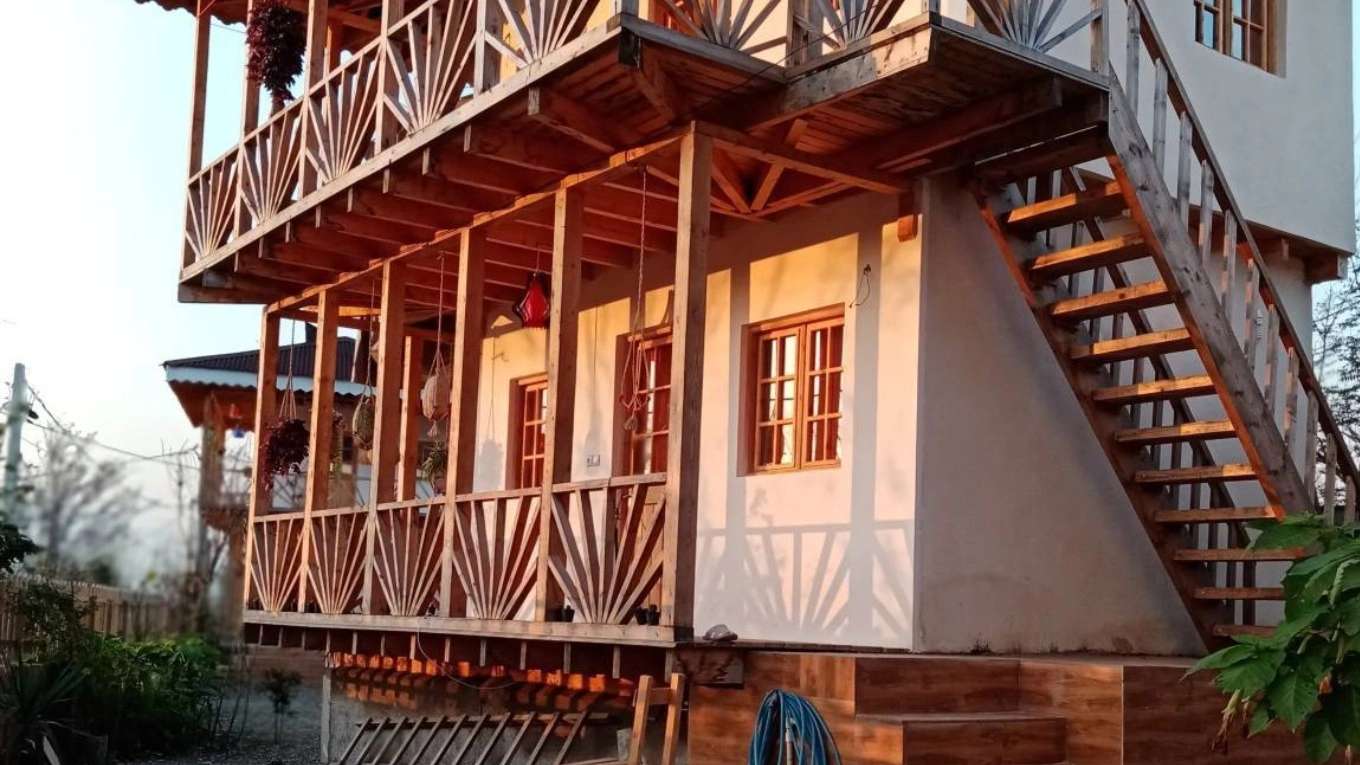 Mandi Çin Ekoturizm Lodge