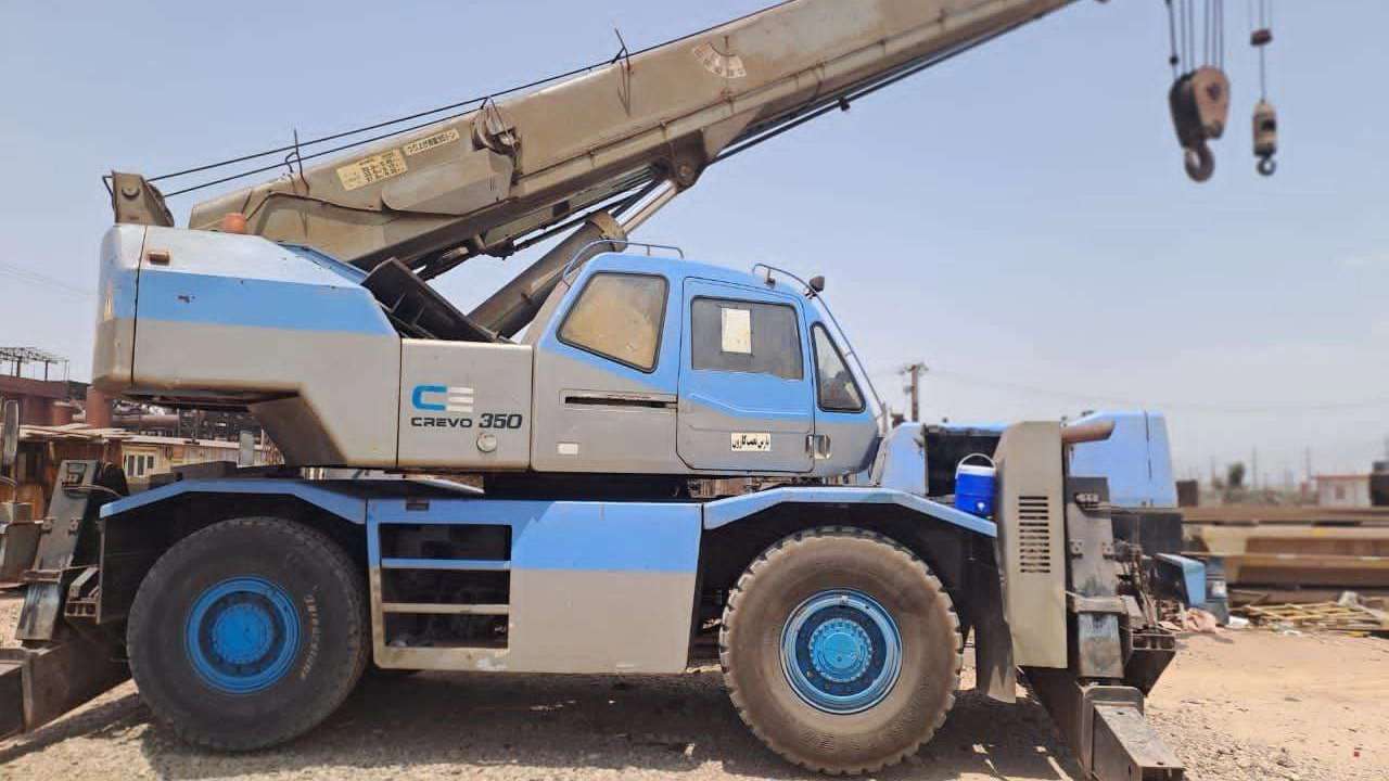 Toussaint machines and cranes