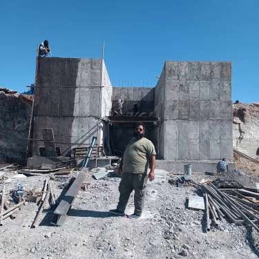 شرکت زمرد کوه بختیاری