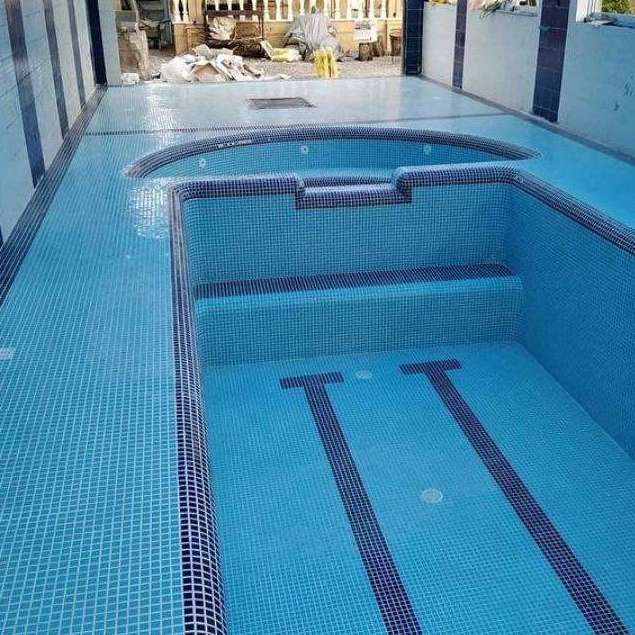 آقای استخر