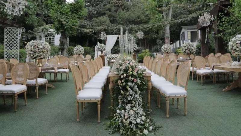 Arya Hall garden in Tehran