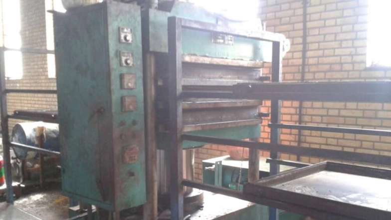 Floor covering machines
