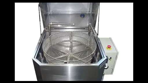 Salty piece machine