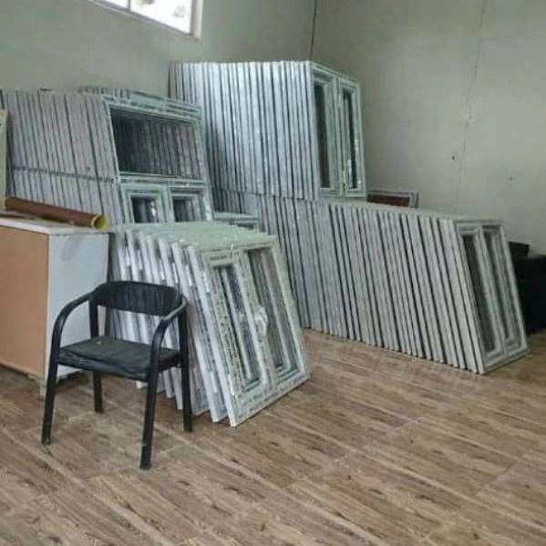 درب وپنجره متین پروفیل