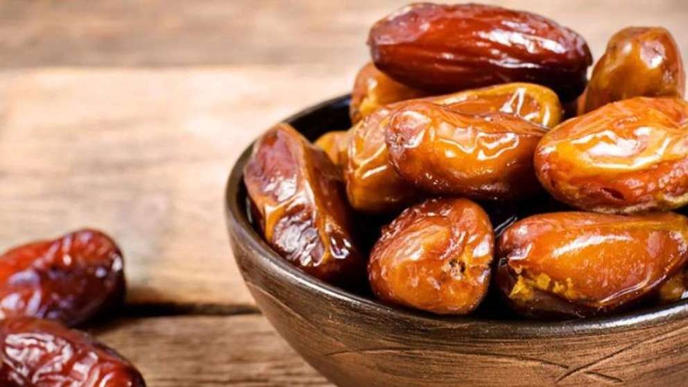 بستان نخيل التمر بيارام أرفين