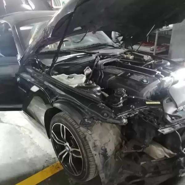 کلینیک تخصصی خودرو تهران لاکچری در چالوس