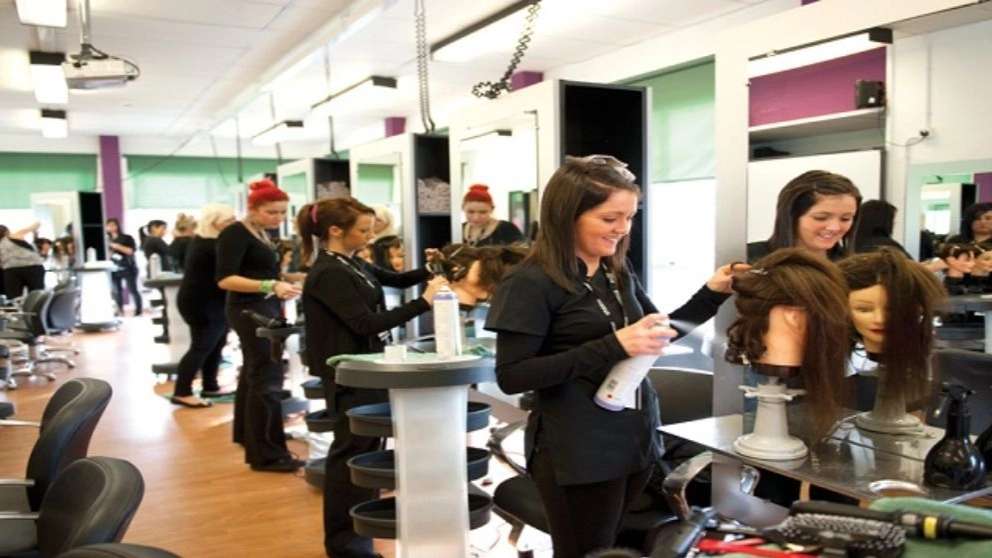 Delara beauty and care school