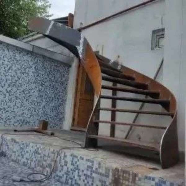 پله مارپیچ و نرده استیل آریا استیل