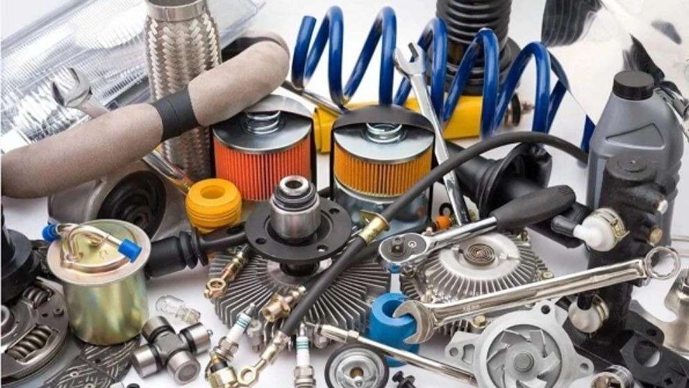 Heavy machine repair shop mechanic