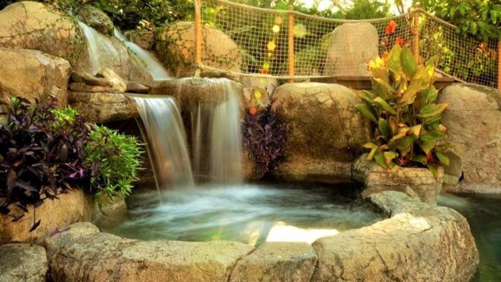 Waterfall fountain and Taha pond