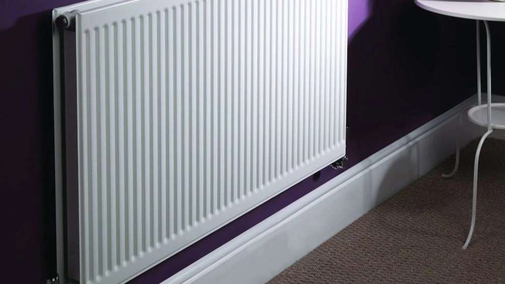 Ground heating and cooling store
