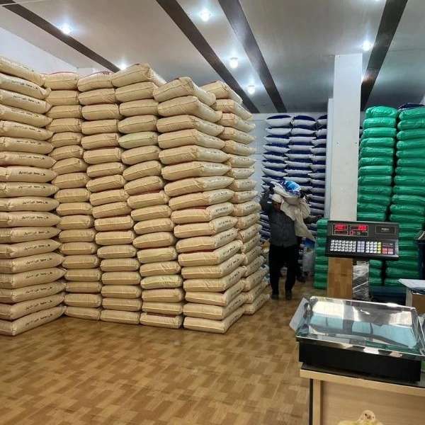 فروشگاه خوراک دام و طیور مرغداران در تالش