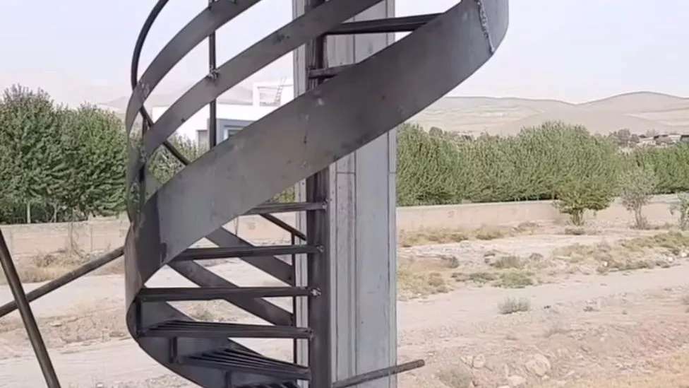 السلالم المعدنية في رشت