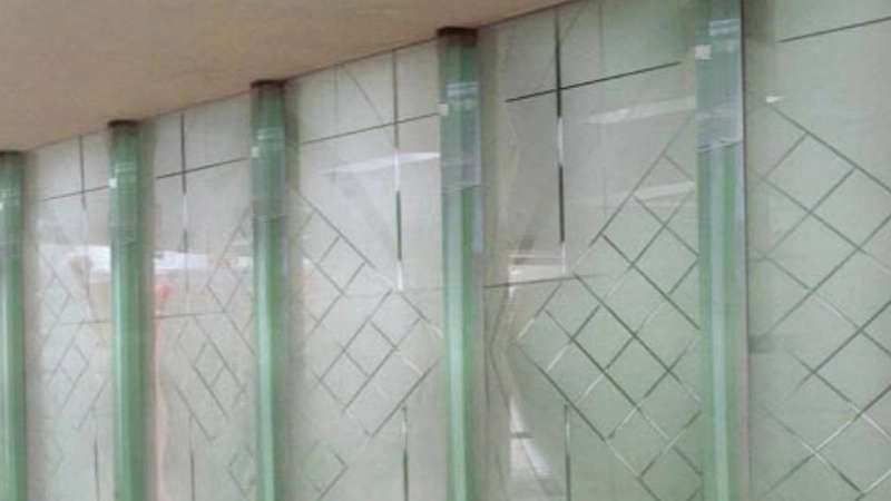 Hosni glass diamond glass