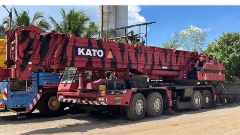 Makundi crane rental