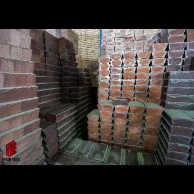 بخش هایی از انبار صنعتی