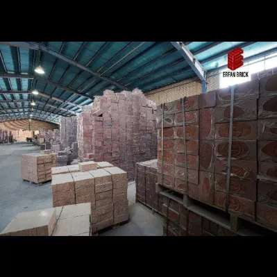 بخش هایی از انبار صنعتی